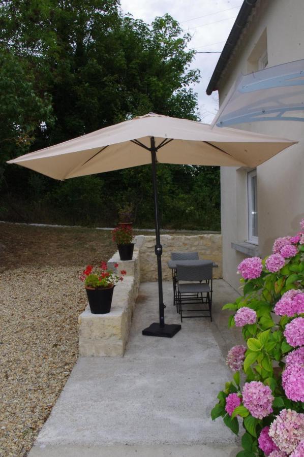 Le Clos Des Oiseaux Saintes Eksteriør bilde